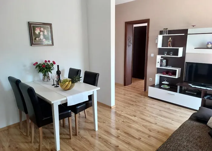 아파트 Zunabovic 트로기르